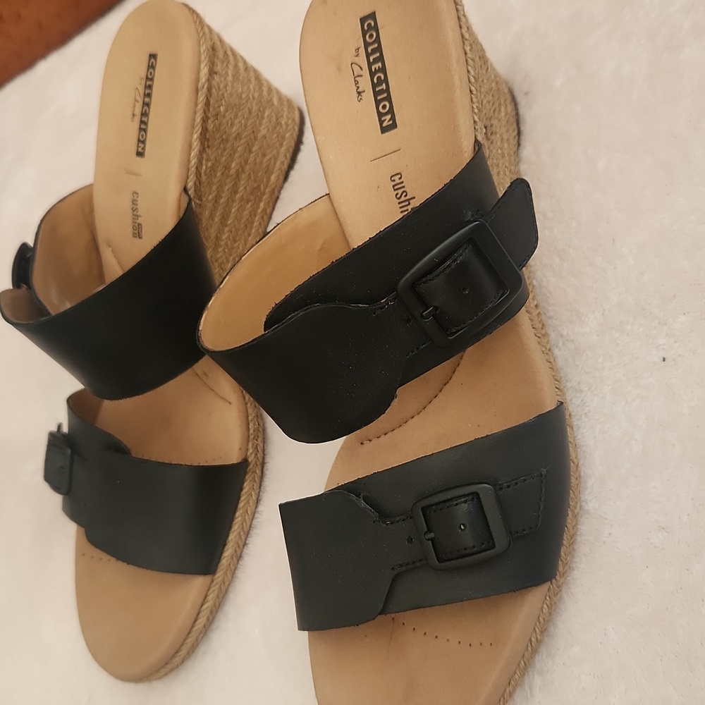 NWT! Clarks Lafley Devin Wedge Sandals Cusion Sole Leather